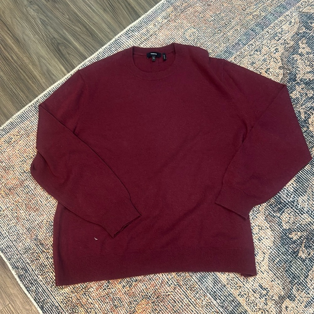 Theory 💯 Cashmere Sweater